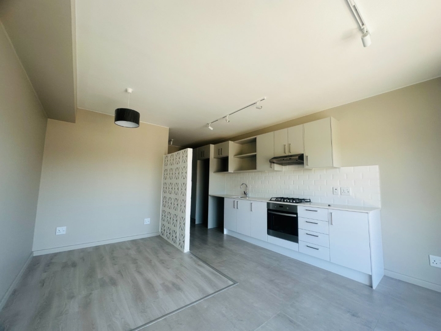 1 Bedroom Property for Sale in Table View Western Cape